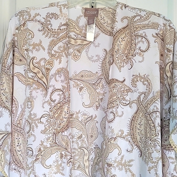 CHICO'S damask tan/white open wrap top - Picture 2 of 8